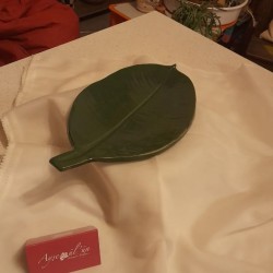 El Yapımı Seramik Yaprak Tabak 